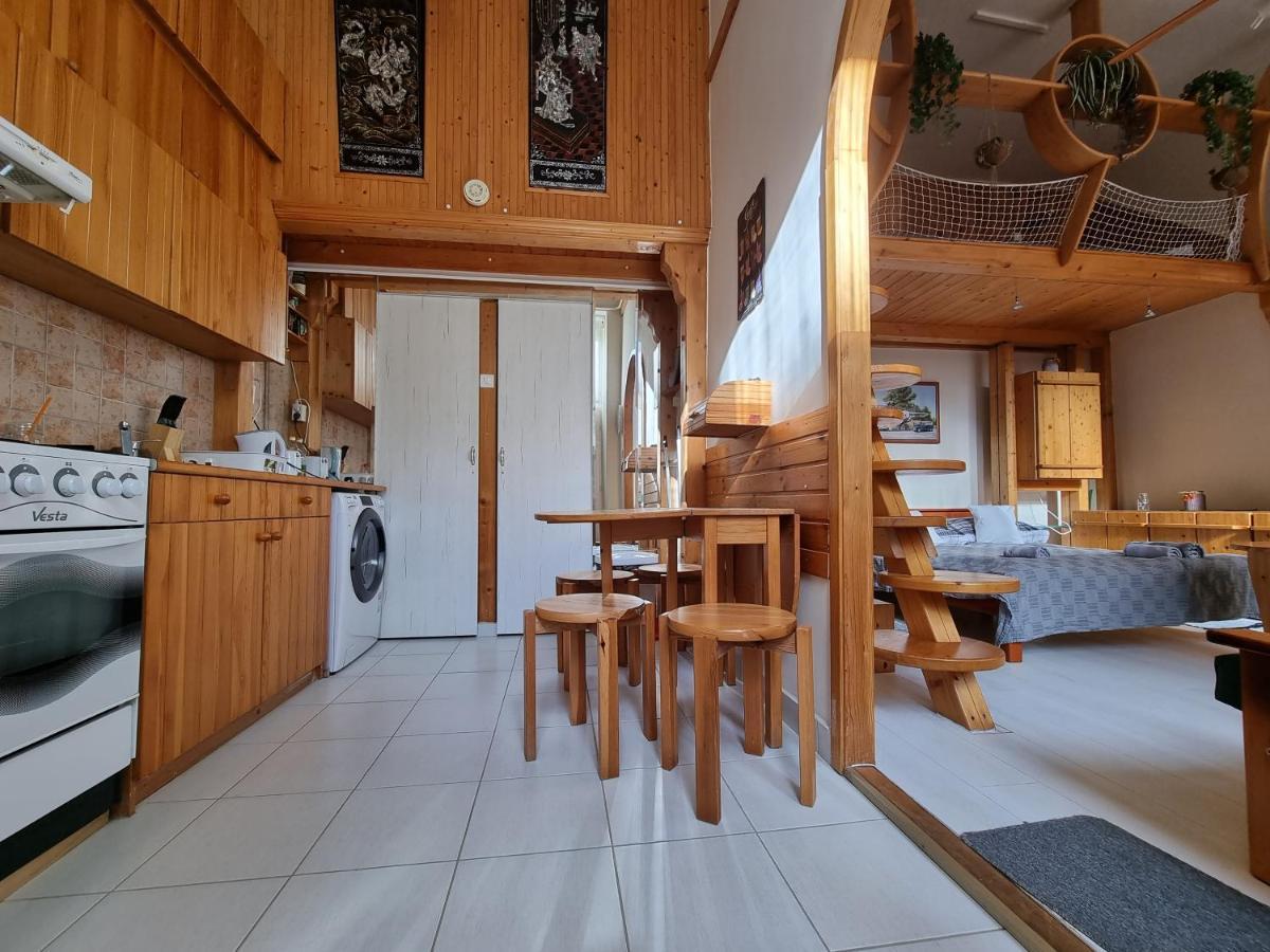 Little Cozy Apartman Мишкольц Экстерьер фото